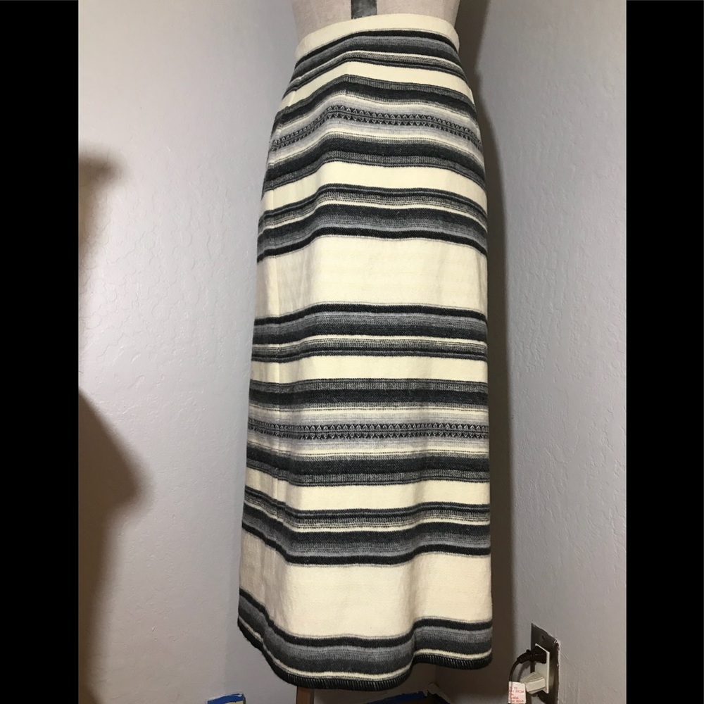 Bussing Long Wrap Skirt Native Blanket Feel View 4